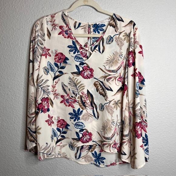 Lush Nordstrom Flowy Feminine Long Sleeve Criss Cross Floral Top Sz XS - Picture 2 of 11